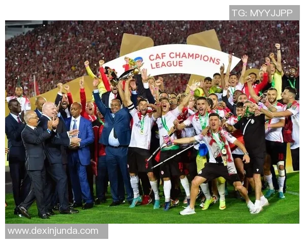 友谊赛曼城与尤文图斯激战成平局乌龙球瞬间引发全场热议 友谊赛曼城与尤文图斯激战成平局乌龙球瞬间引发全场热议