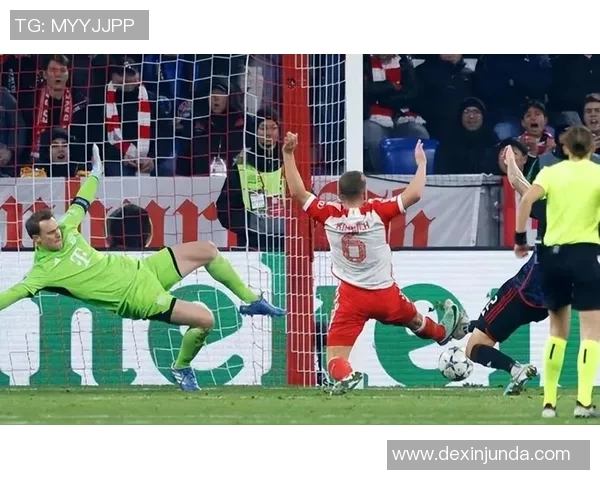 世界杯精彩瞬间：里昂逆转莱比锡补时绝杀引爆全场激情