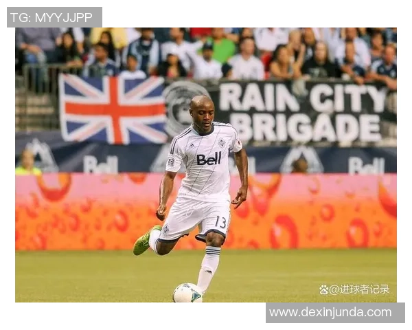 欧联杯冷门之战那不勒斯小胜热刺红牌事件引发全场热议