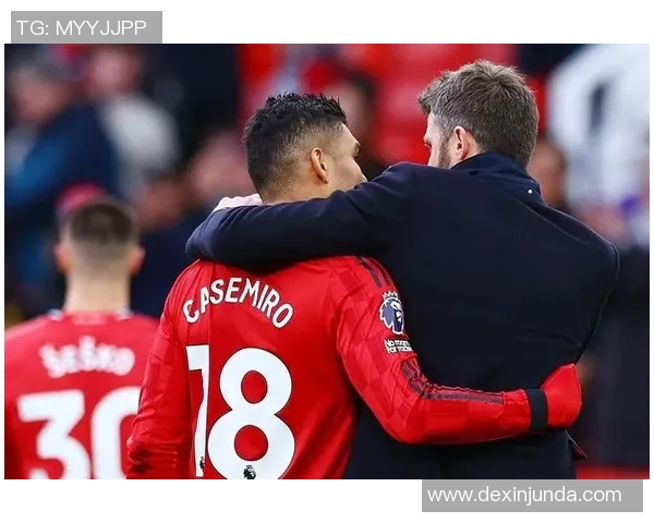 欧冠激战曼联与里昂战平帽子戏法引发争议判罚风波