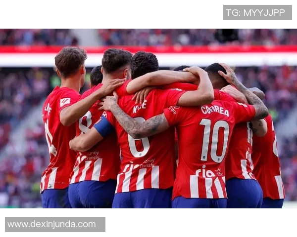 英超经典对决巴萨与曼联激战成平红牌事件引发全场热议 英超经典对决巴萨与曼联激战成平红牌事件引发全场热议